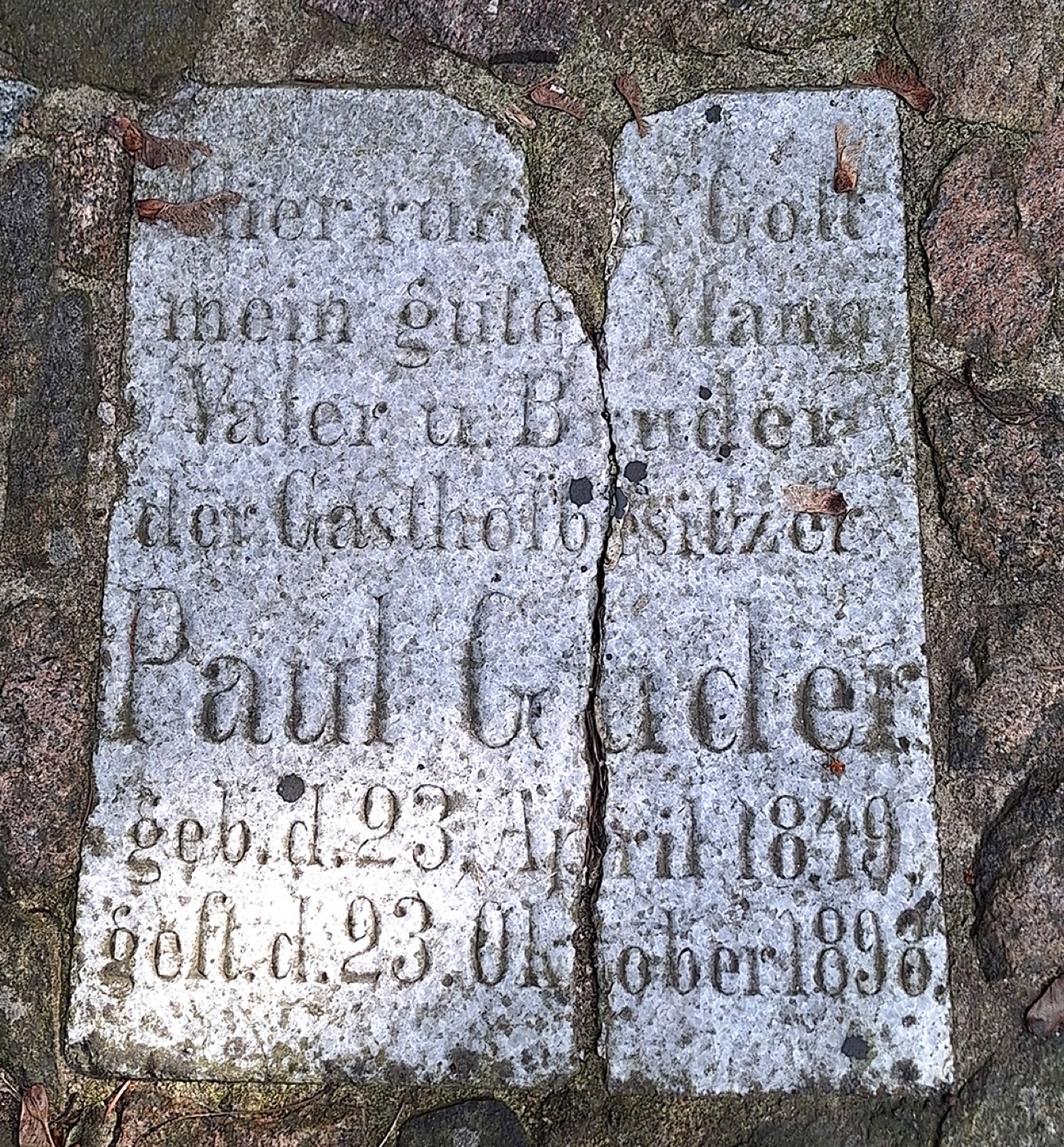 Nagrobek Paula Grüdera (†1898) w lapidarium
